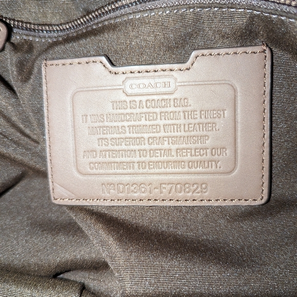 AUTHENTIC COACH MENS CAMDEN ORANGE CANVAS LARGE MESSENGER BAG #70829  GUC - Picture 9 of 16